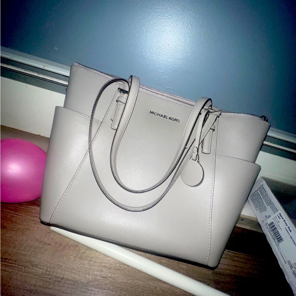 Michael Kors tote